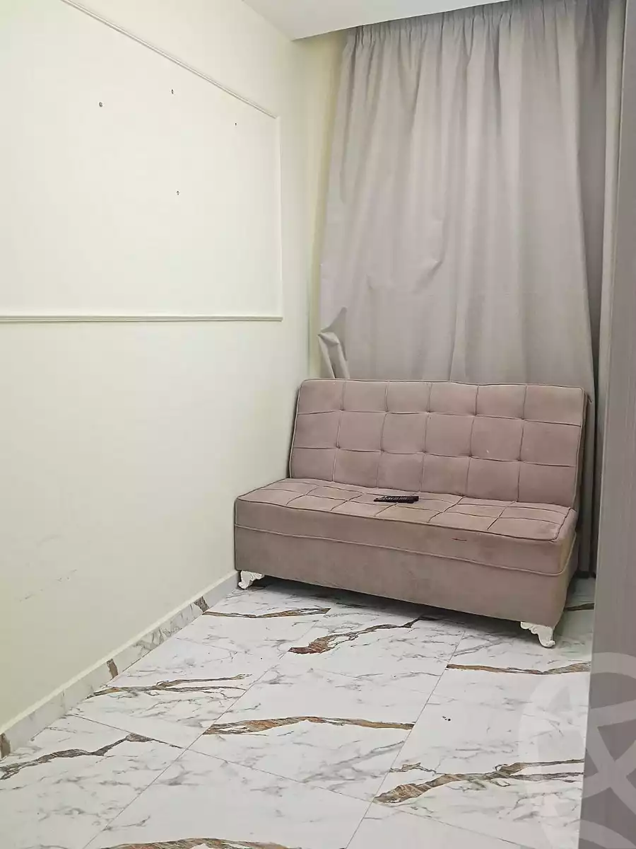 https://aqarmap.com.eg/ar/listing/7205376-for-rent-cairo-6th-of-october-el-ahyaa-neighborhood-1st