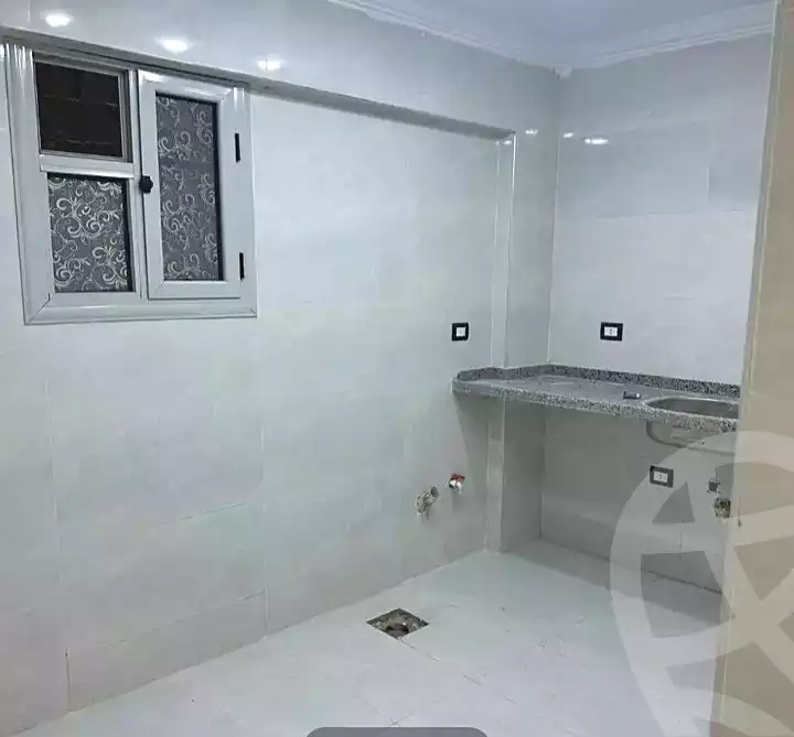 https://aqarmap.com.eg/ar/listing/7205887-for-sale-alexandria-al-agamy-el-hanouvel-radwan-st