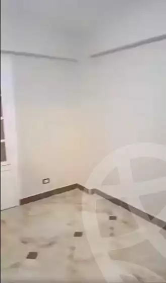 https://aqarmap.com.eg/ar/listing/7206332-for-rent-alexandria-al-agamy-bw-ywsf