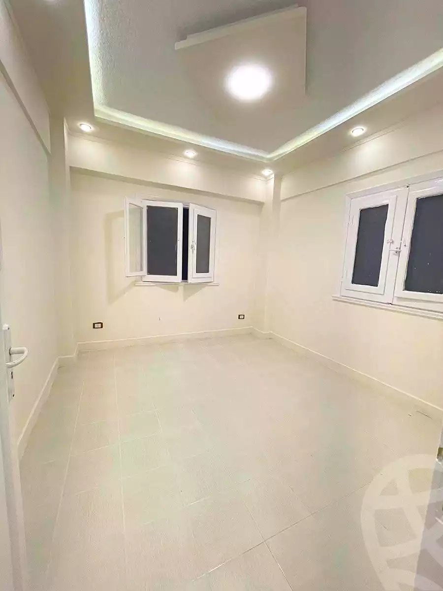 https://aqarmap.com.eg/ar/listing/7206396-for-sale-alexandria-al-agamy-shataa-el-nakheel