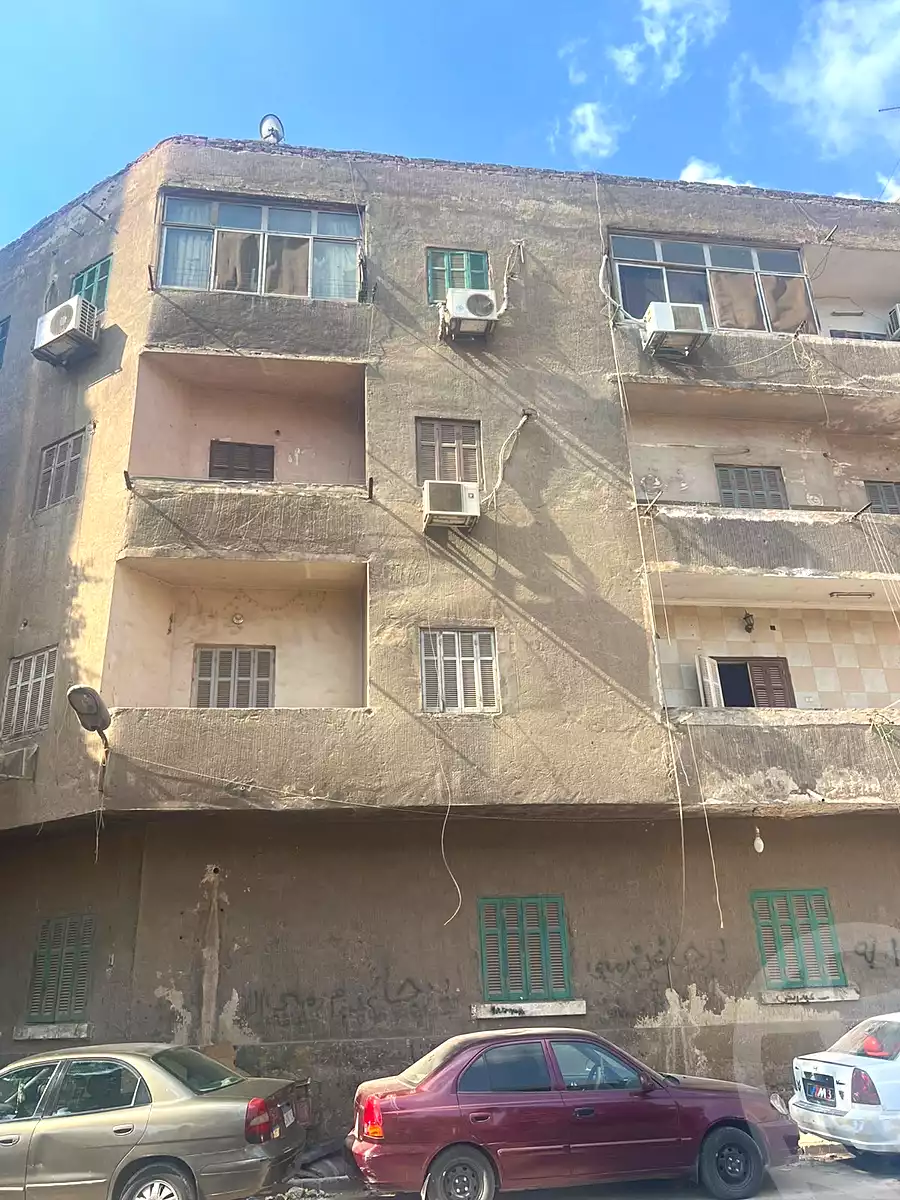 https://aqarmap.com.eg/en/listing/7206696-for-sale-cairo-manial-el-rawda-st