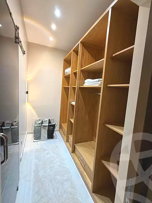 https://aqarmap.com.eg/ar/listing/7207463-for-sale-cairo-new-cairo-compounds-lakeview-residence