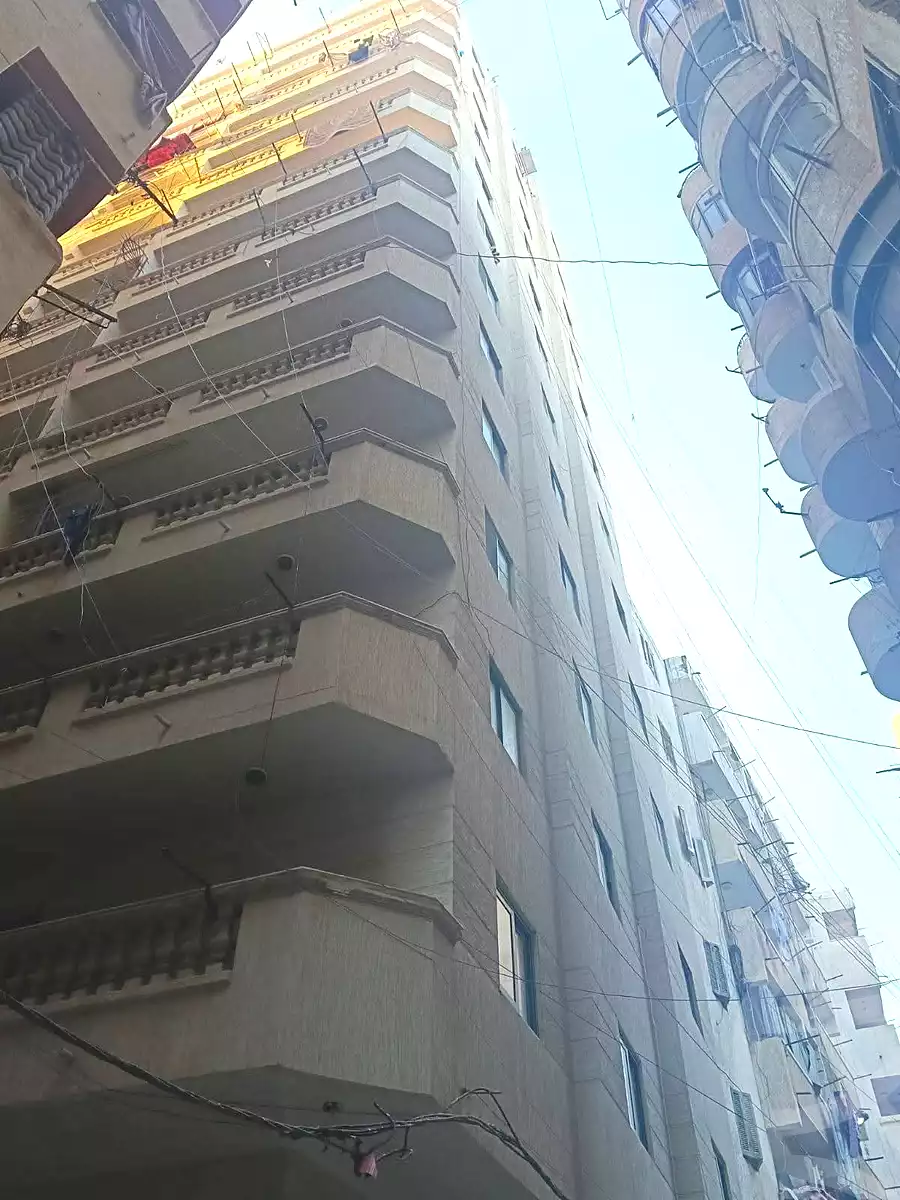https://aqarmap.com.eg/en/listing/7207562-for-sale-alexandria-al-agamy-el-hanouvel