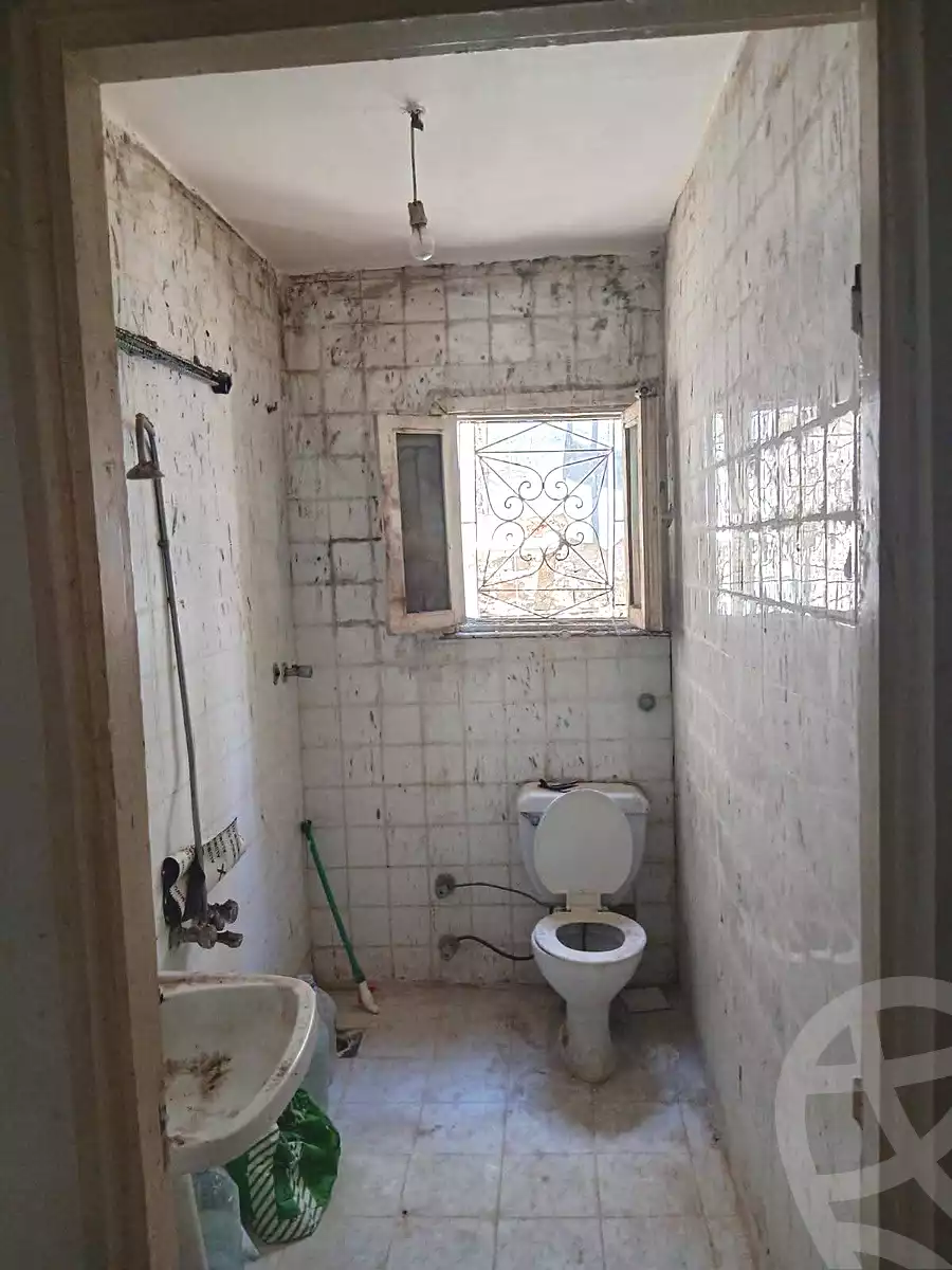 https://aqarmap.com.eg/ar/listing/7207633-for-sale-alexandria-al-agamy-lbytsh-al-andalous-wa-al-hgaz-st