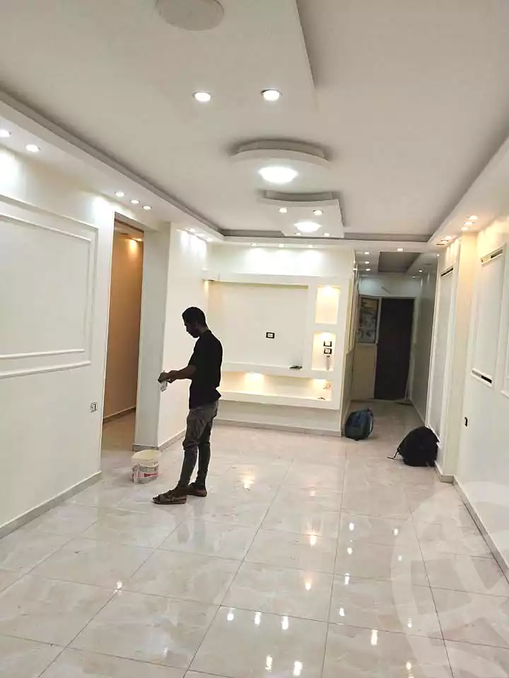 https://aqarmap.com.eg/ar/listing/7207896-for-sale-cairo-el-haram-shareaa-khatem-el-morsalen