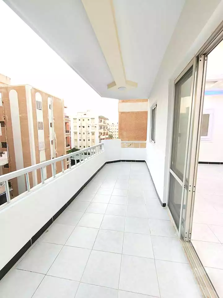 https://aqarmap.com.eg/ar/listing/7208356-for-sale-alexandria-al-agamy-shataa-el-nakheel