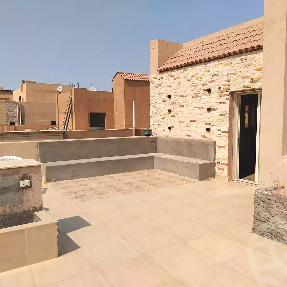 https://aqarmap.com.eg/ar/listing/7208385-for-rent-cairo-new-cairo-el-ahyaa-fourth-neighborhood-street-1