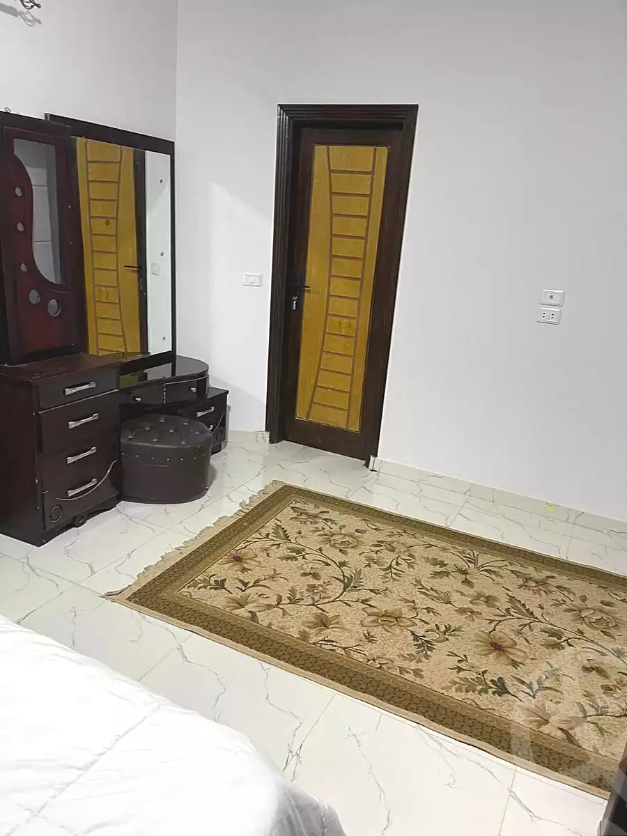 https://aqarmap.com.eg/ar/listing/7208434-for-rent-cairo-new-cairo-south-investors-el-mostashar-mohamed-ayoub-st