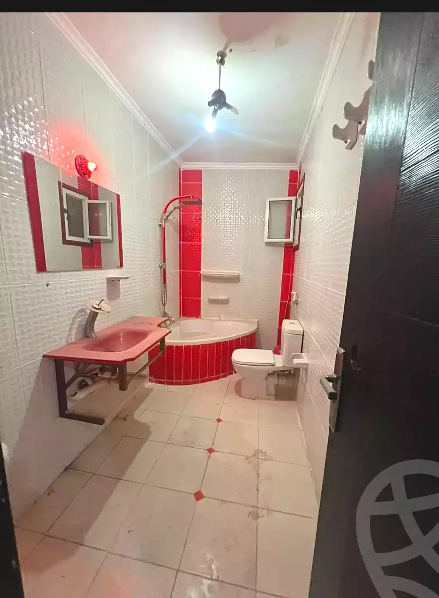 https://aqarmap.com.eg/ar/listing/7208525-for-sale-alexandria-sydy-bshr-sydy-bshr-bhry-shr-khld-bn-lwlyd
