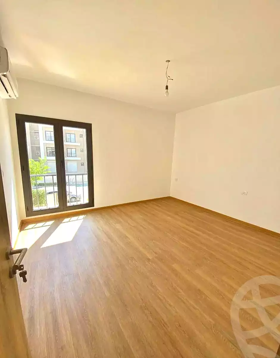 https://aqarmap.com.eg/en/listing/7208771-for-sale-cairo-new-cairo-compounds-fifth-square