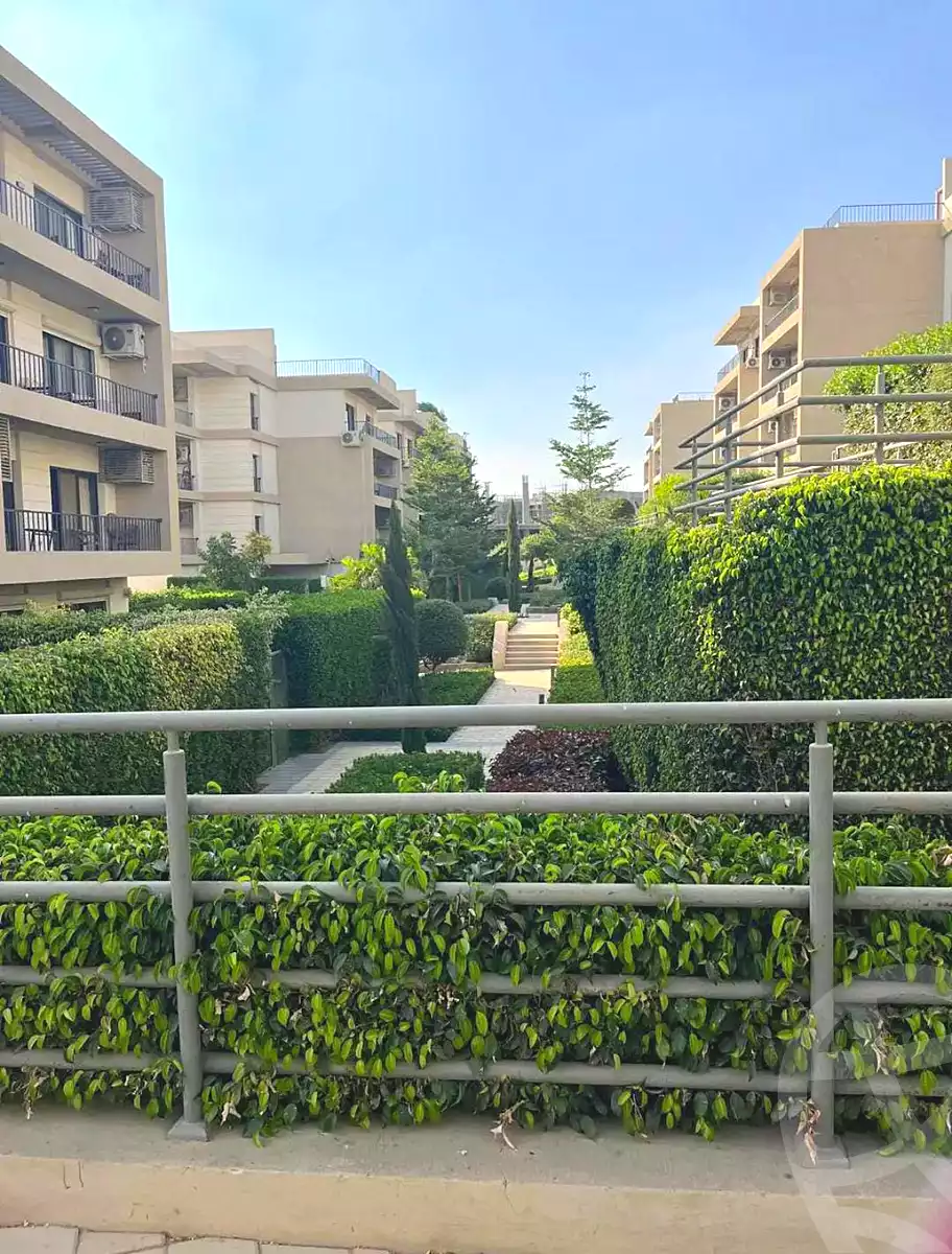 https://aqarmap.com.eg/en/listing/7208771-for-sale-cairo-new-cairo-compounds-fifth-square