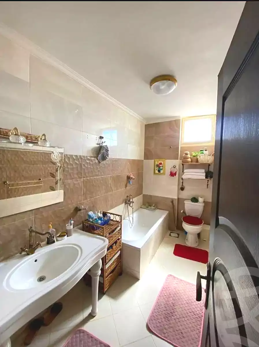 https://aqarmap.com.eg/ar/listing/7208786-for-sale-alexandria-al-agamy-lbytsh-bianchiii-el-arbaeen-st