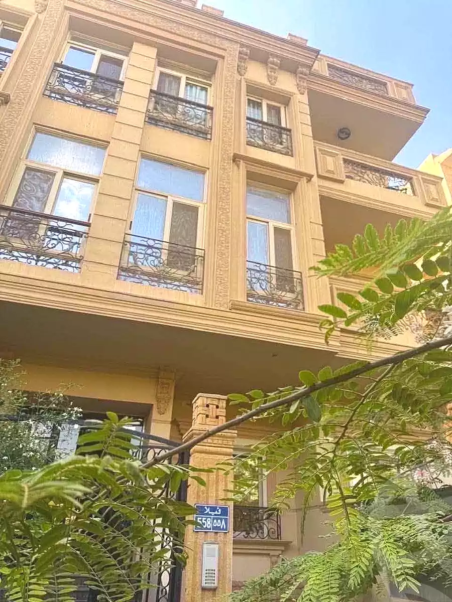 https://aqarmap.com.eg/en/listing/7209104-for-sale-cairo-new-cairo-gharb-el-golf-alaa-elsaadany-st