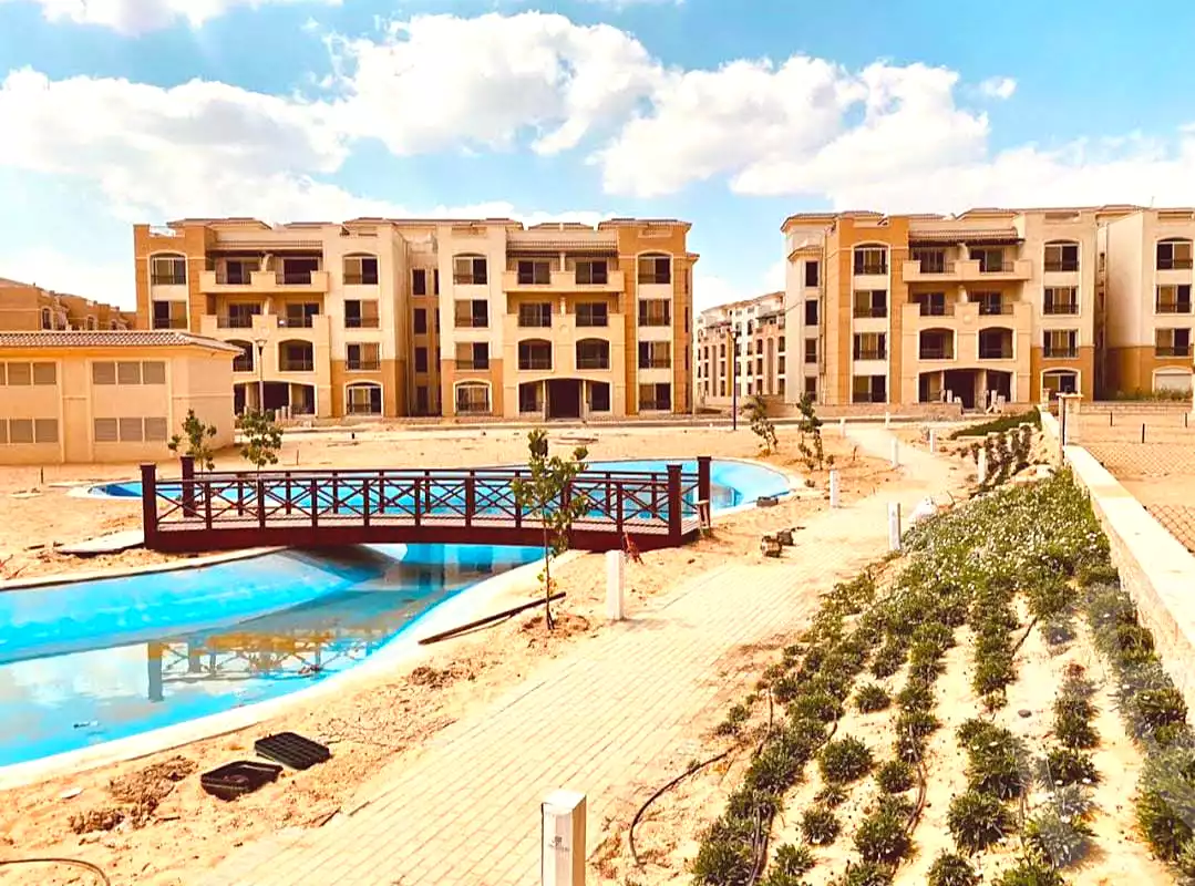 https://aqarmap.com.eg/en/listing/7209123-for-sale-cairo-new-cairo-compounds-stwn-ryzydns-by-ar-y-llttwyr