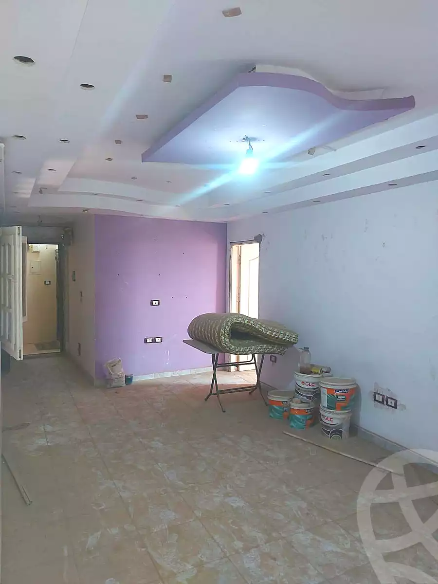 https://aqarmap.com.eg/ar/listing/7209160-for-sale-cairo-helwan-el-shareaa-el-sharby-st