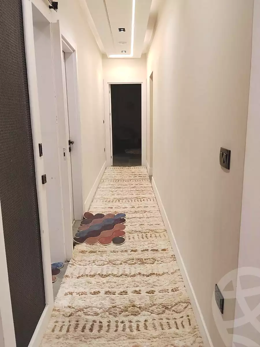 https://aqarmap.com.eg/ar/listing/7209239-for-sale-cairo-el-sheikh-zayed-city-compounds-zayed-heights-compound