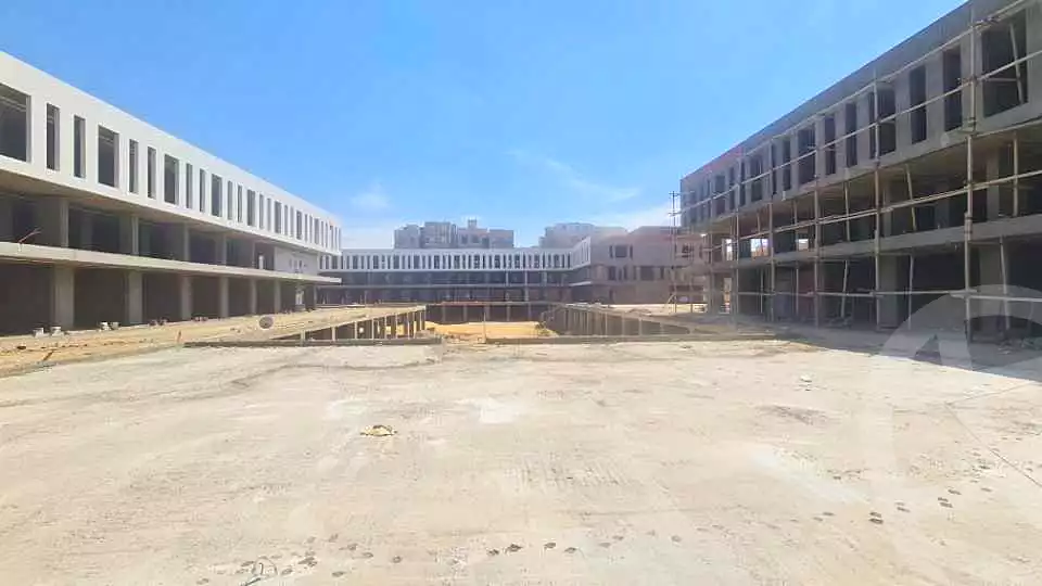 https://aqarmap.com.eg/en/listing/7209630-for-sale-cairo-6th-of-october-hadaeq-october-compounds-spanish-district