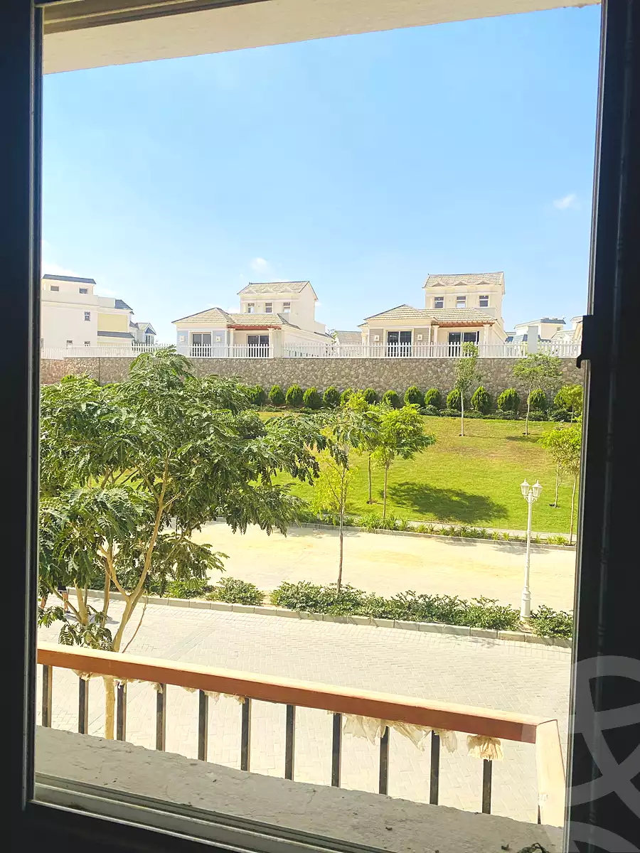 https://aqarmap.com.eg/ar/listing/7209642-for-sale-cairo-new-cairo-compounds-mwntn-fyw-y-syty-royal-park-mountain-view-icity