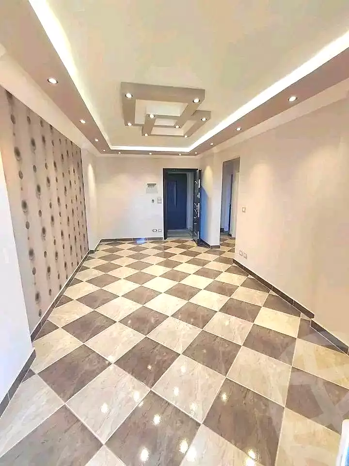 https://aqarmap.com.eg/ar/listing/7210029-for-sale-alexandria-sydy-bshr-sydy-bshr-bhry-khalil-hamada-st