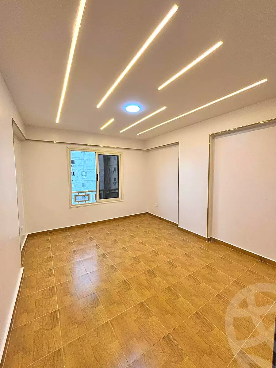 https://aqarmap.com.eg/ar/listing/7210046-for-sale-alexandria-sydy-bshr-sydy-bshr-bhry-shr-mhmwd-l-yswy