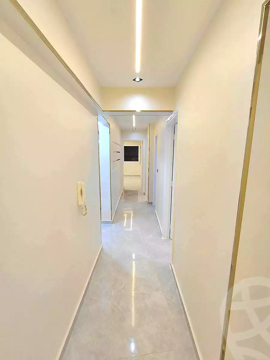 https://aqarmap.com.eg/en/listing/7210088-for-sale-alexandria-sydy-bshr-sydy-bshr-bhry-shr-mhmwd-l-yswy