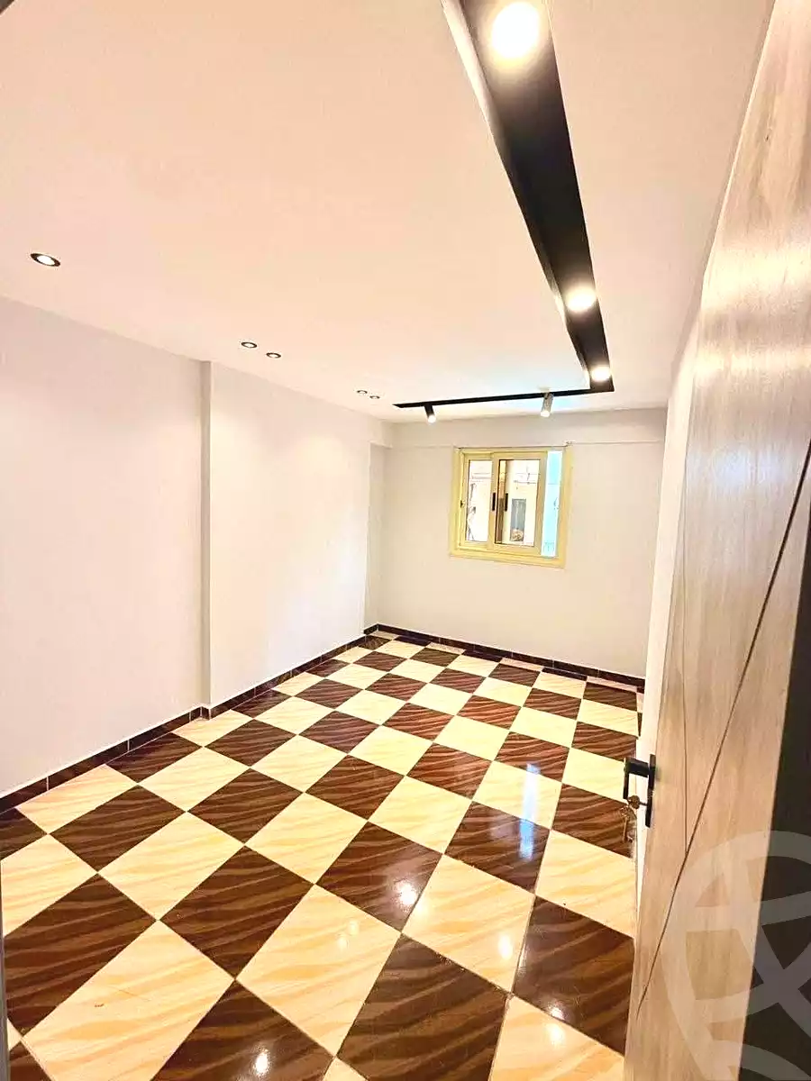 https://aqarmap.com.eg/ar/listing/7210105-for-sale-alexandria-sydy-bshr-sydy-bshr-bhry-shr-khld-bn-lwlyd