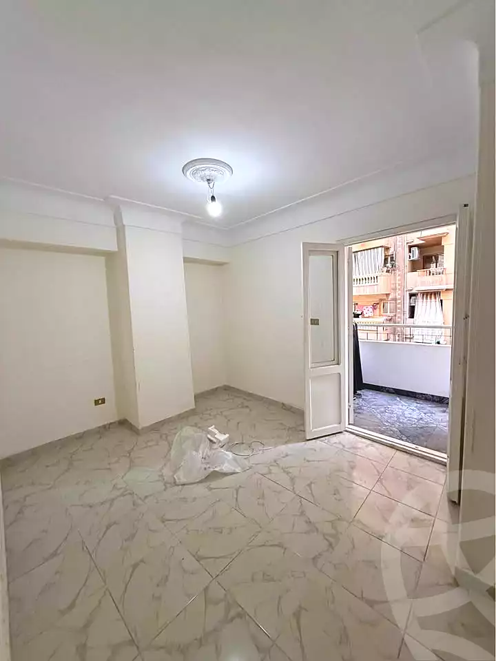 https://aqarmap.com.eg/ar/listing/7210111-for-sale-alexandria-sydy-bshr-sydy-bshr-bhry-abd-el-salam-aref-st