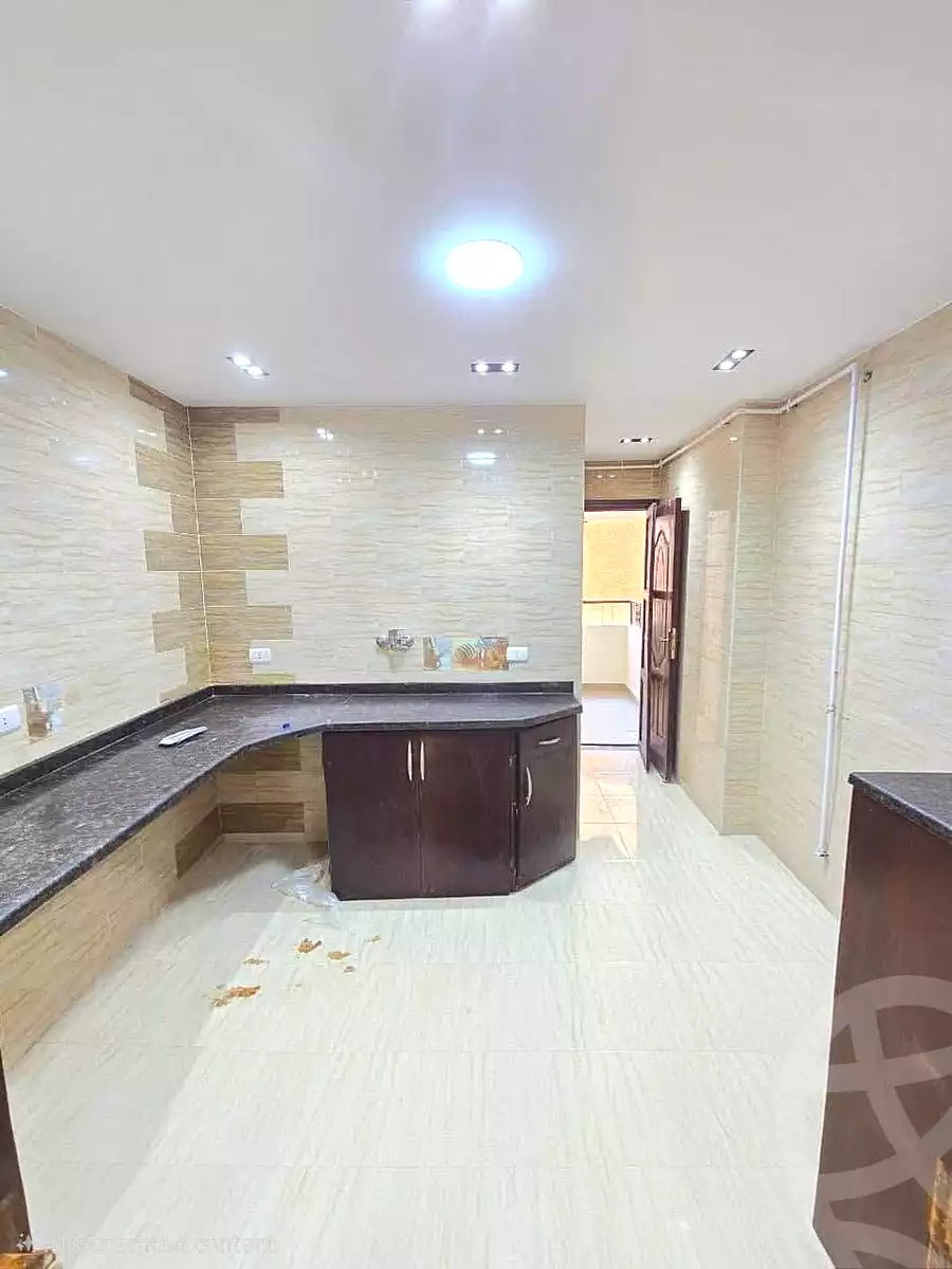 https://aqarmap.com.eg/ar/listing/7210265-for-sale-alexandria-sydy-bshr-sydy-bshr-bhry-shr-mhmwd-l-yswy