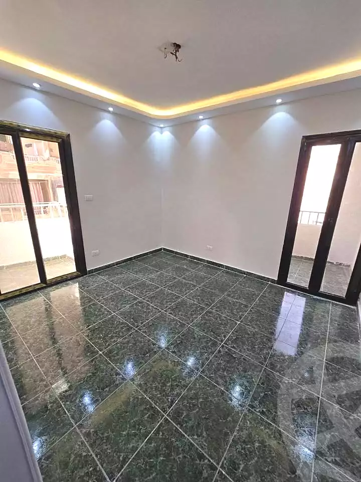 https://aqarmap.com.eg/ar/listing/7210358-for-sale-alexandria-miami-shr-jml-bd-lnsr