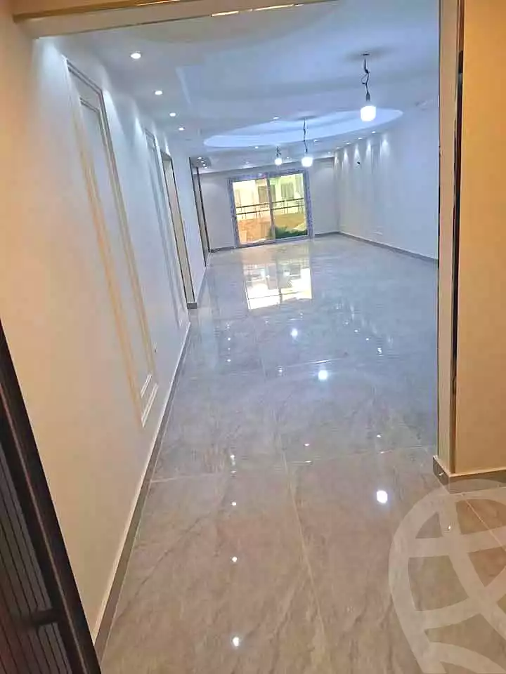 https://aqarmap.com.eg/ar/listing/7210501-for-sale-cairo-helwan-helwan-el-sharkeya-ryad-pasha-st