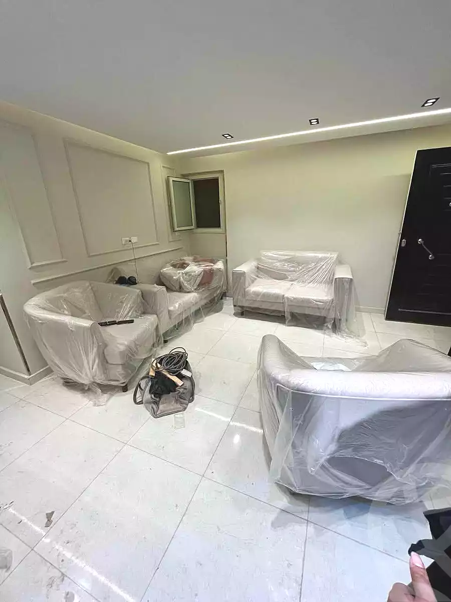 https://aqarmap.com.eg/ar/listing/7210516-for-sale-cairo-helwan-helwan-el-sharkeya-mostafa-safwat-st