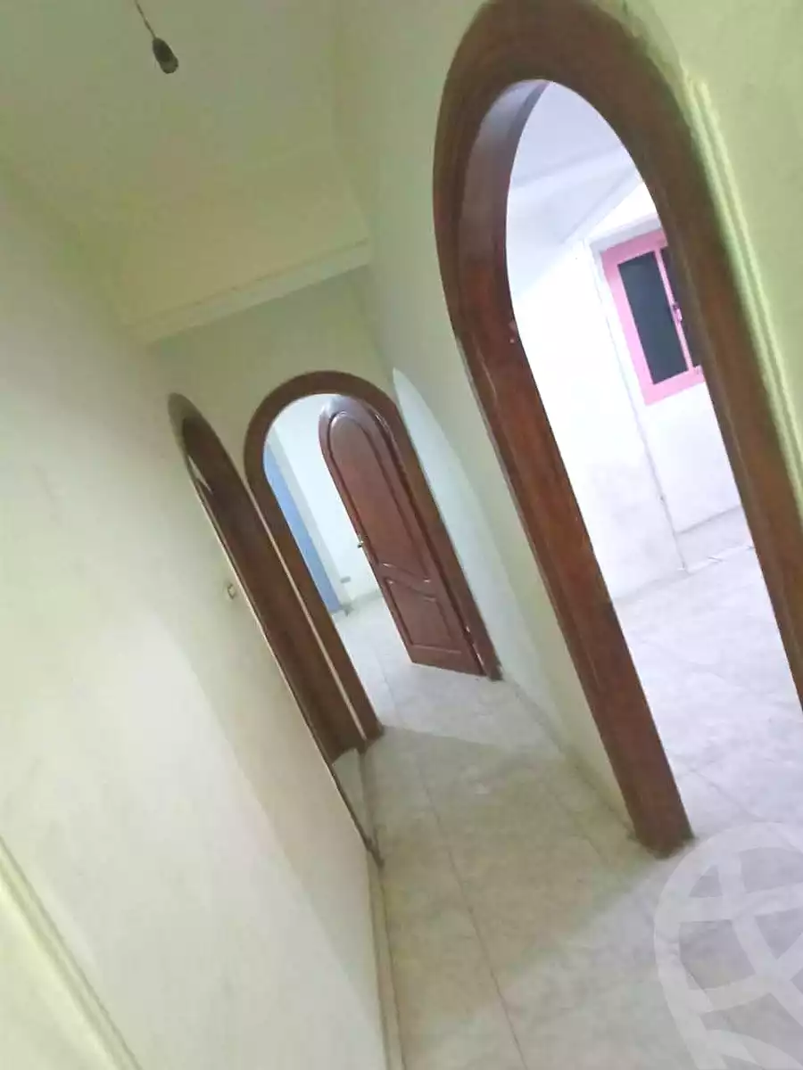 https://aqarmap.com.eg/en/listing/7210637-for-sale-cairo-helwan-helwan-el-sharkeya-thabit-basha-st