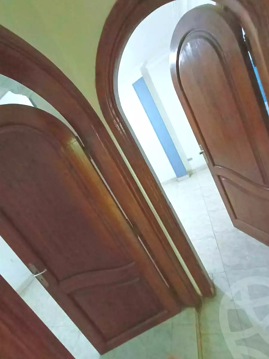 https://aqarmap.com.eg/en/listing/7210637-for-sale-cairo-helwan-helwan-el-sharkeya-thabit-basha-st