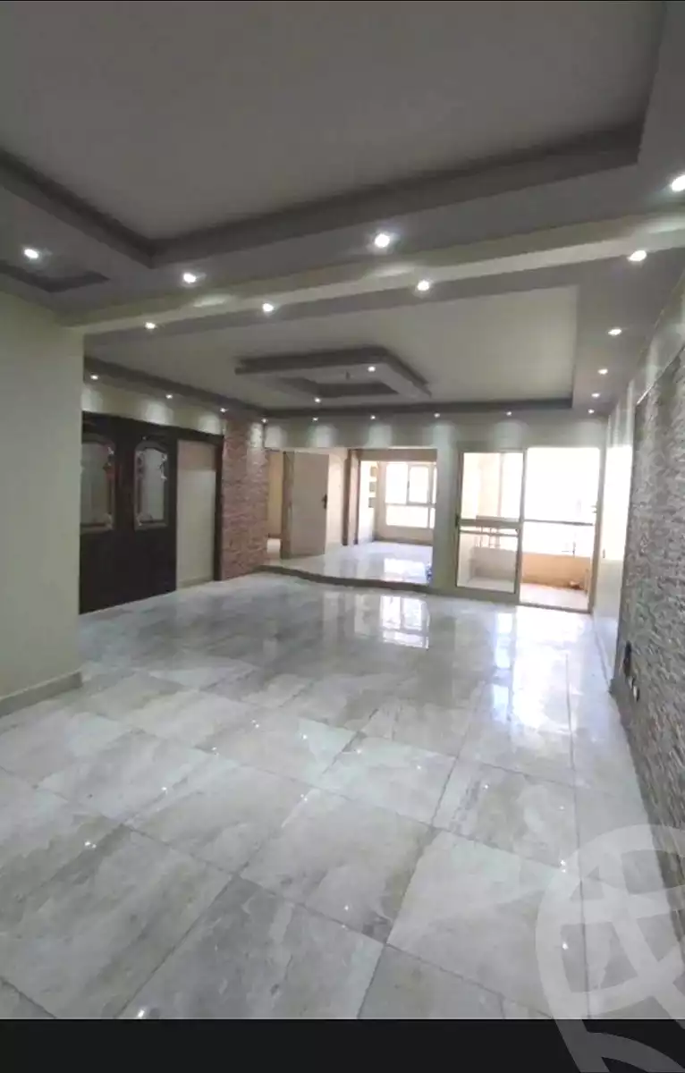 https://aqarmap.com.eg/ar/listing/7210731-for-rent-alexandria-moharram-bey