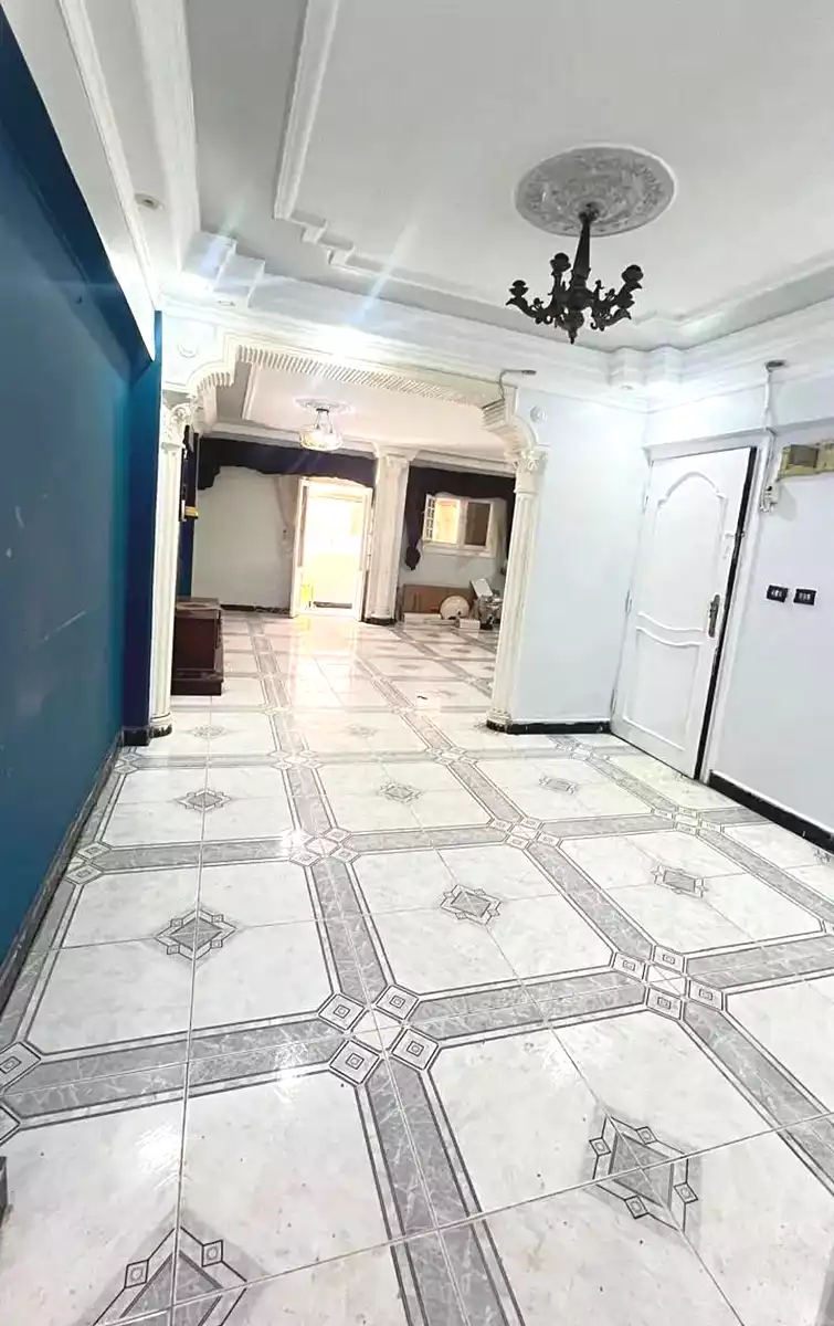 https://aqarmap.com.eg/ar/listing/7210748-for-rent-alexandria-sydy-bshr-sydy-bshr-bhry-shr-mhmwd-l-yswy