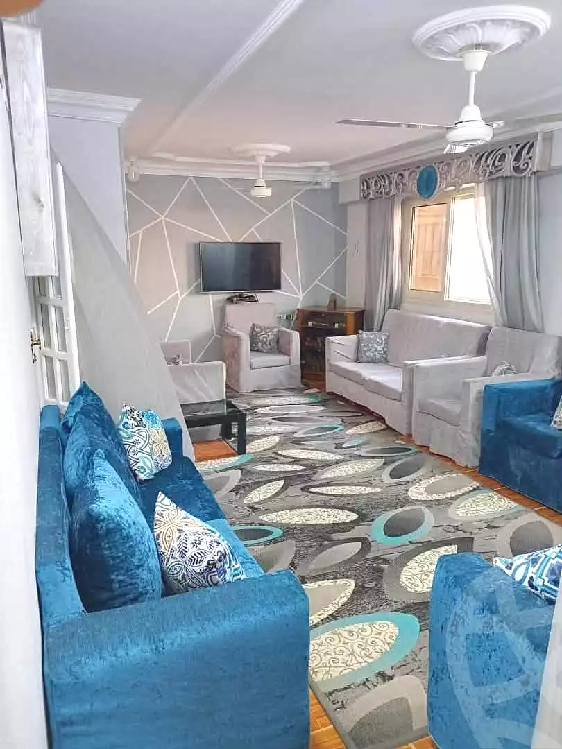 https://aqarmap.com.eg/ar/listing/7210768-for-sale-cairo-helwan-helwan-el-sharkeya-mostafa-safwat-st