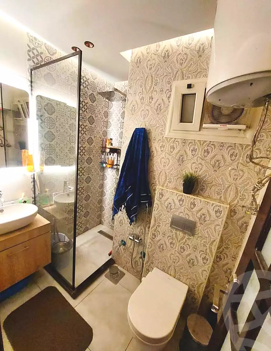 https://aqarmap.com.eg/ar/listing/7211021-for-sale-cairo-ain-shams-el-naam-mohammed-ezzat-tamom-st