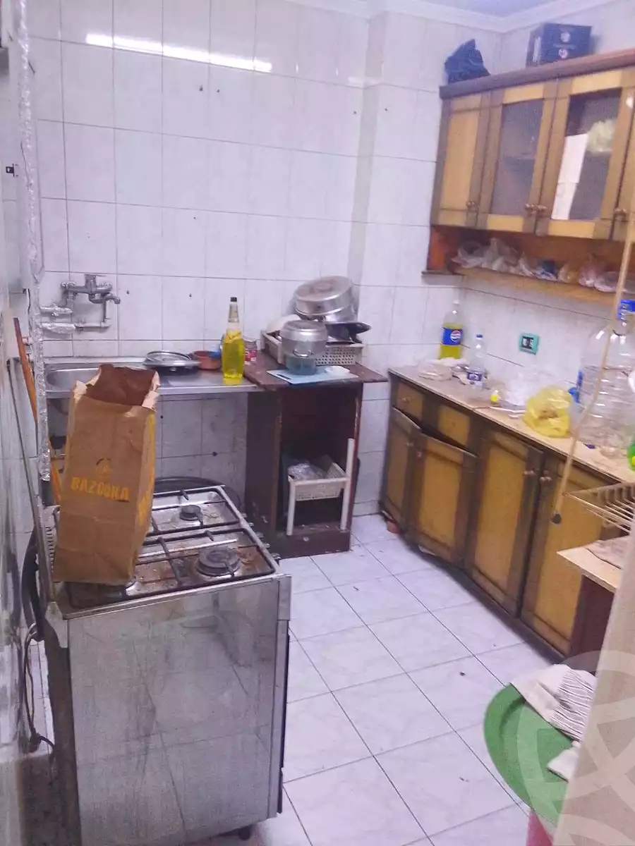 https://aqarmap.com.eg/ar/listing/7211264-for-sale-cairo-helwan-ahmed-enci-st