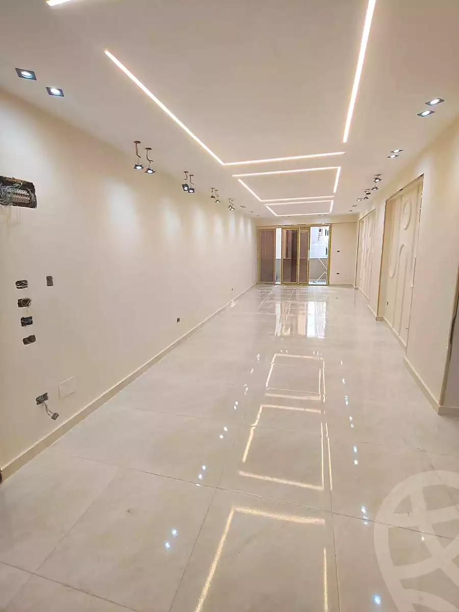 https://aqarmap.com.eg/en/listing/7211267-for-sale-alexandria-sydy-bshr-sydy-bshr-qbly-street-17