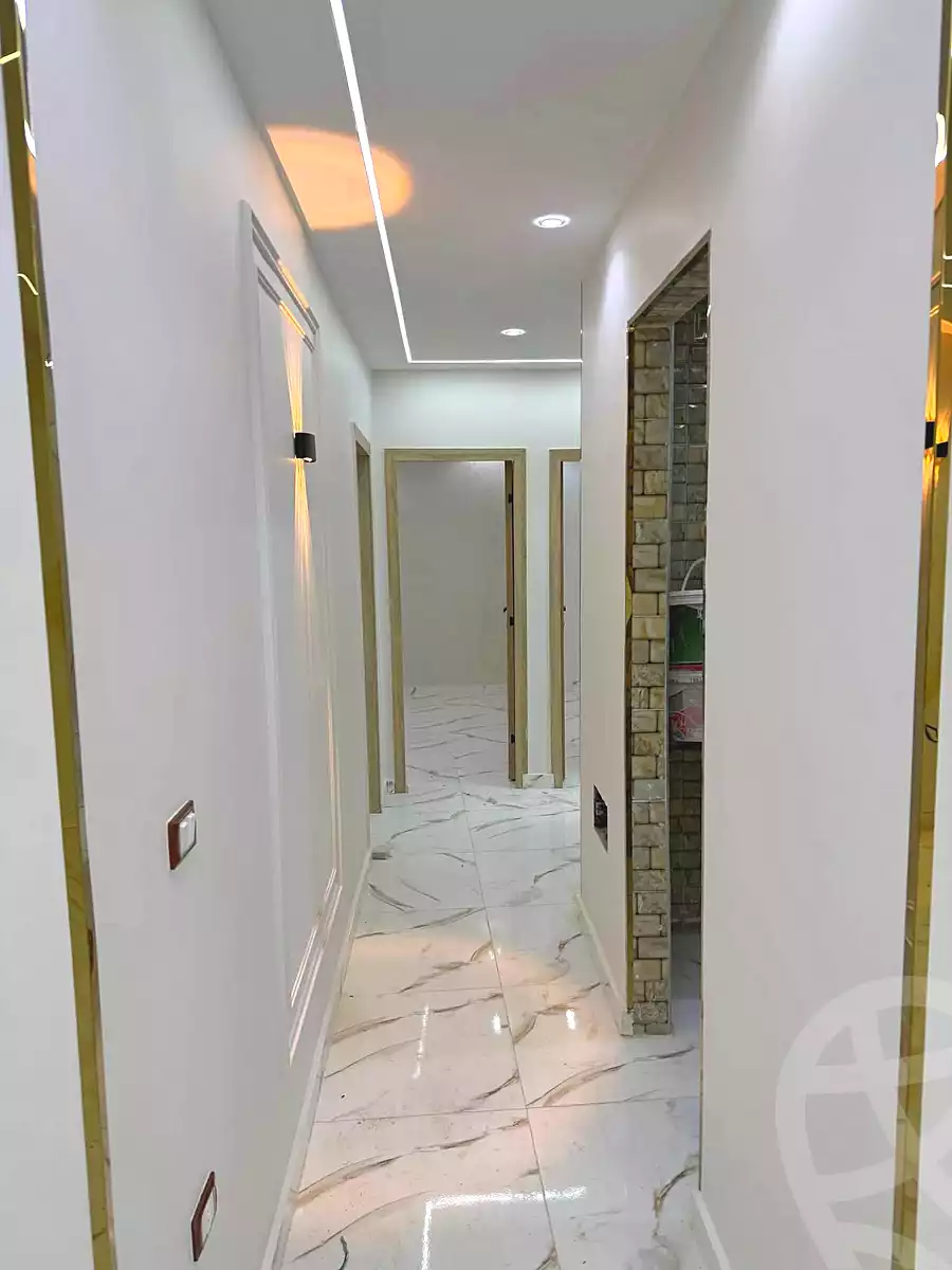 https://aqarmap.com.eg/ar/listing/7211496-for-sale-cairo-el-haram-el-lebeny-soltan-khattab-st