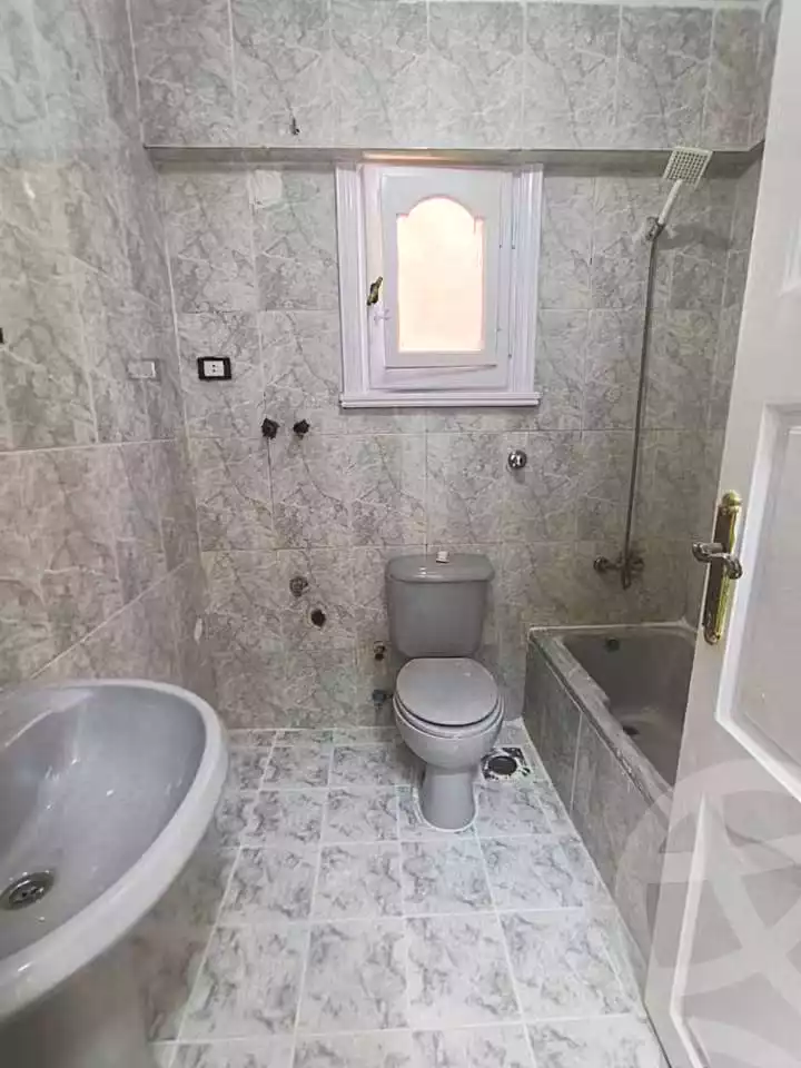 https://aqarmap.com.eg/en/listing/7211440-for-sale-alexandria-al-agamy-shataa-el-nakheel