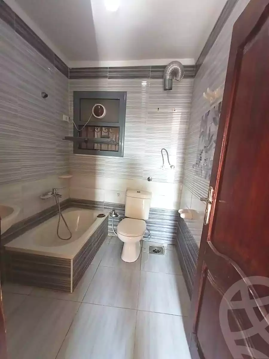 https://aqarmap.com.eg/en/listing/7211749-for-sale-cairo-ain-shams-ain-shams-el-sharkia-afifi-effat-st