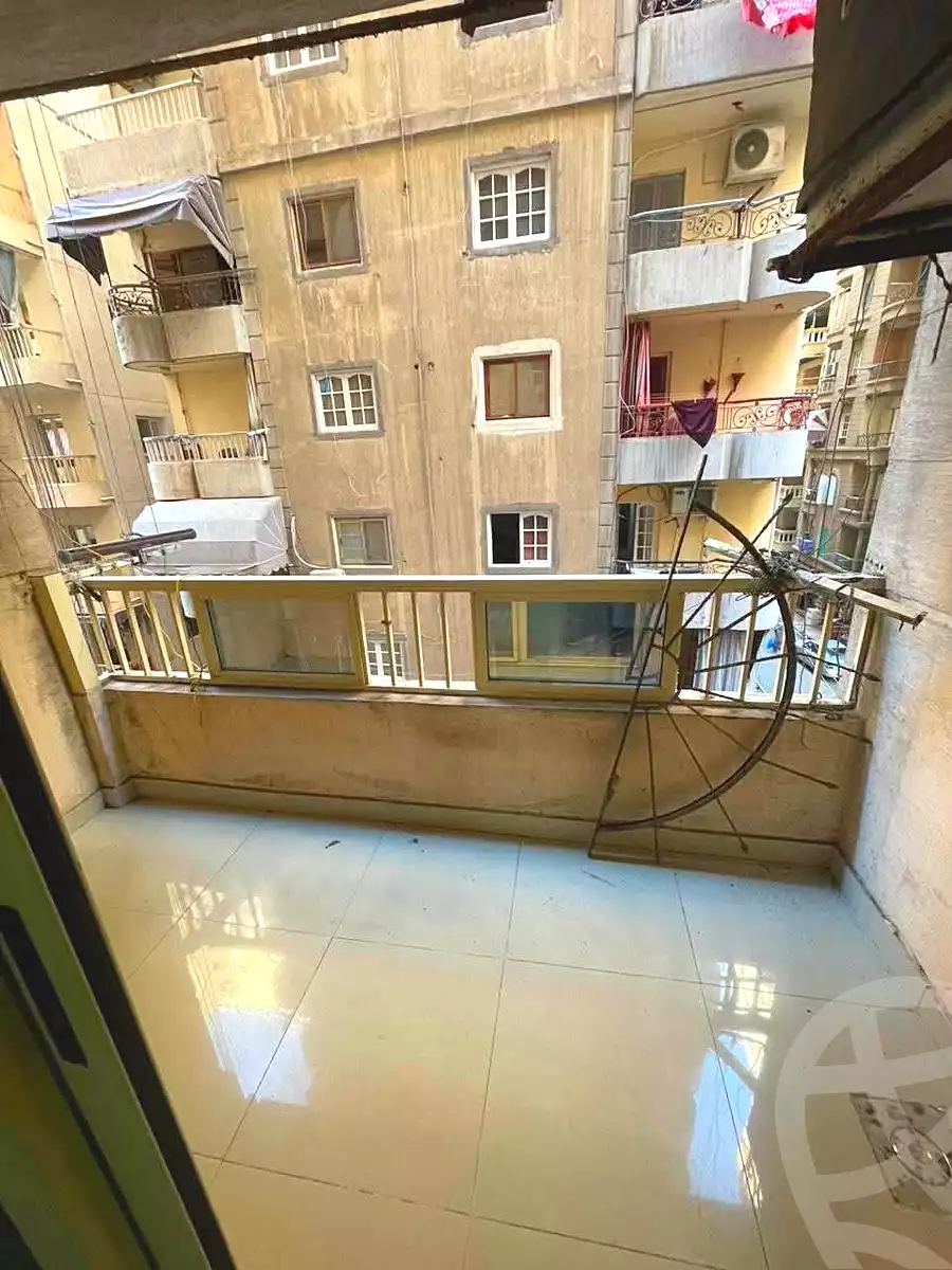https://aqarmap.com.eg/en/listing/7211851-for-sale-alexandria-sydy-bshr-sydy-bshr-bhry-mohamed-el-srafi-st.