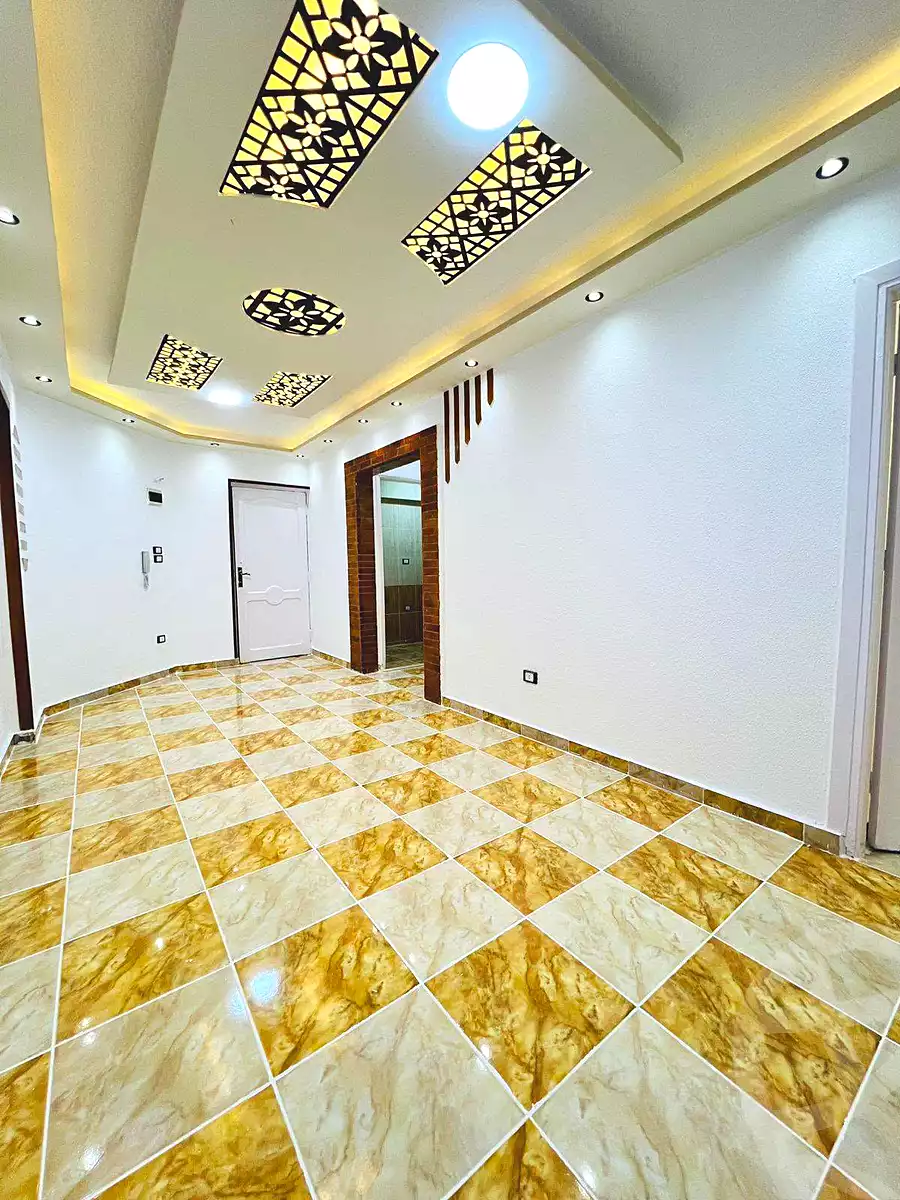 https://aqarmap.com.eg/ar/listing/7211981-for-sale-alexandria-al-agamy-shataa-el-nakheel-street-2
