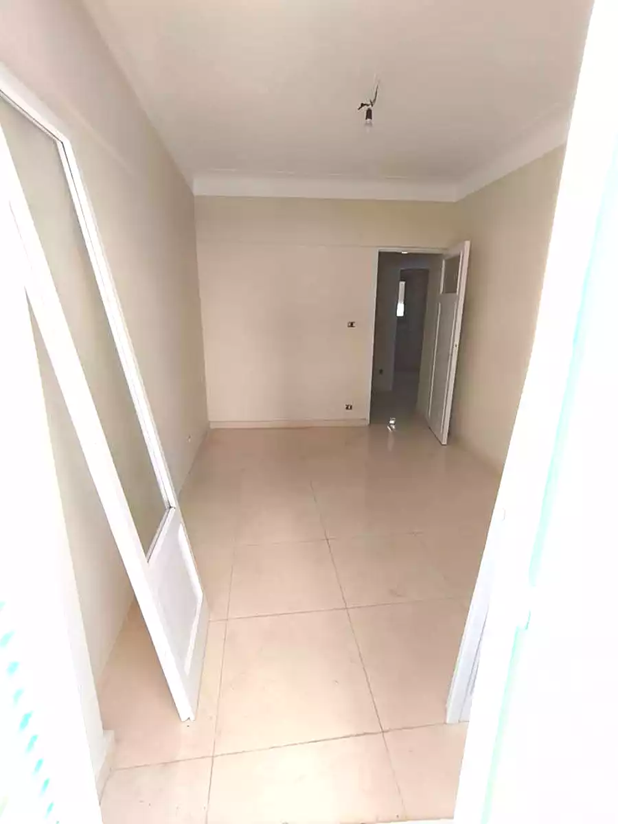 https://aqarmap.com.eg/en/listing/7212044-for-sale-alexandria-sydy-bshr-sydy-bshr-qbly-saif-st