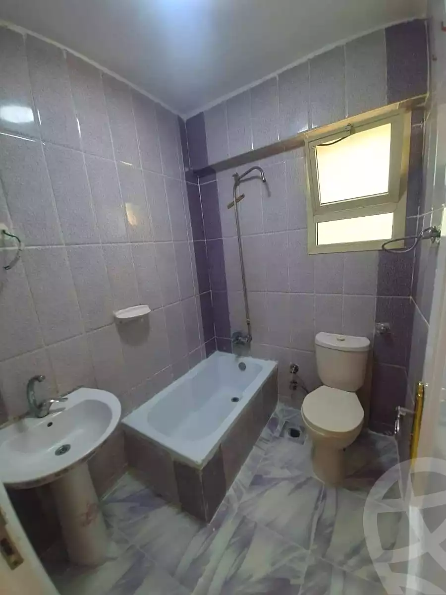 https://aqarmap.com.eg/ar/listing/7212093-for-sale-alexandria-al-agamy-shataa-el-nakheel