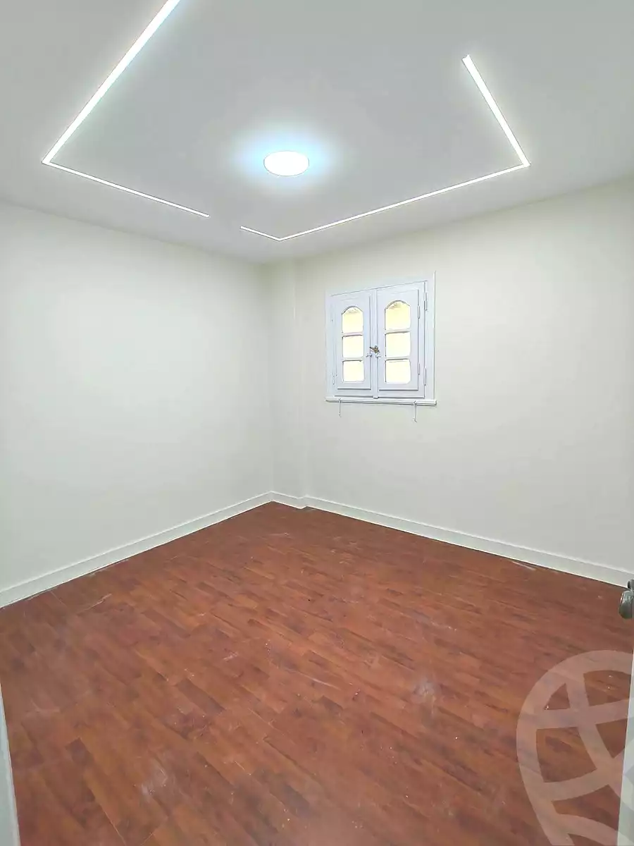 https://aqarmap.com.eg/ar/listing/7212200-for-rent-alexandria-miami-iskandar-ibrahim-st