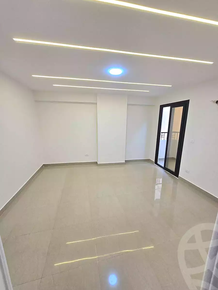 https://aqarmap.com.eg/ar/listing/7212236-for-sale-alexandria-miami-mahmoud-el-isawy-st