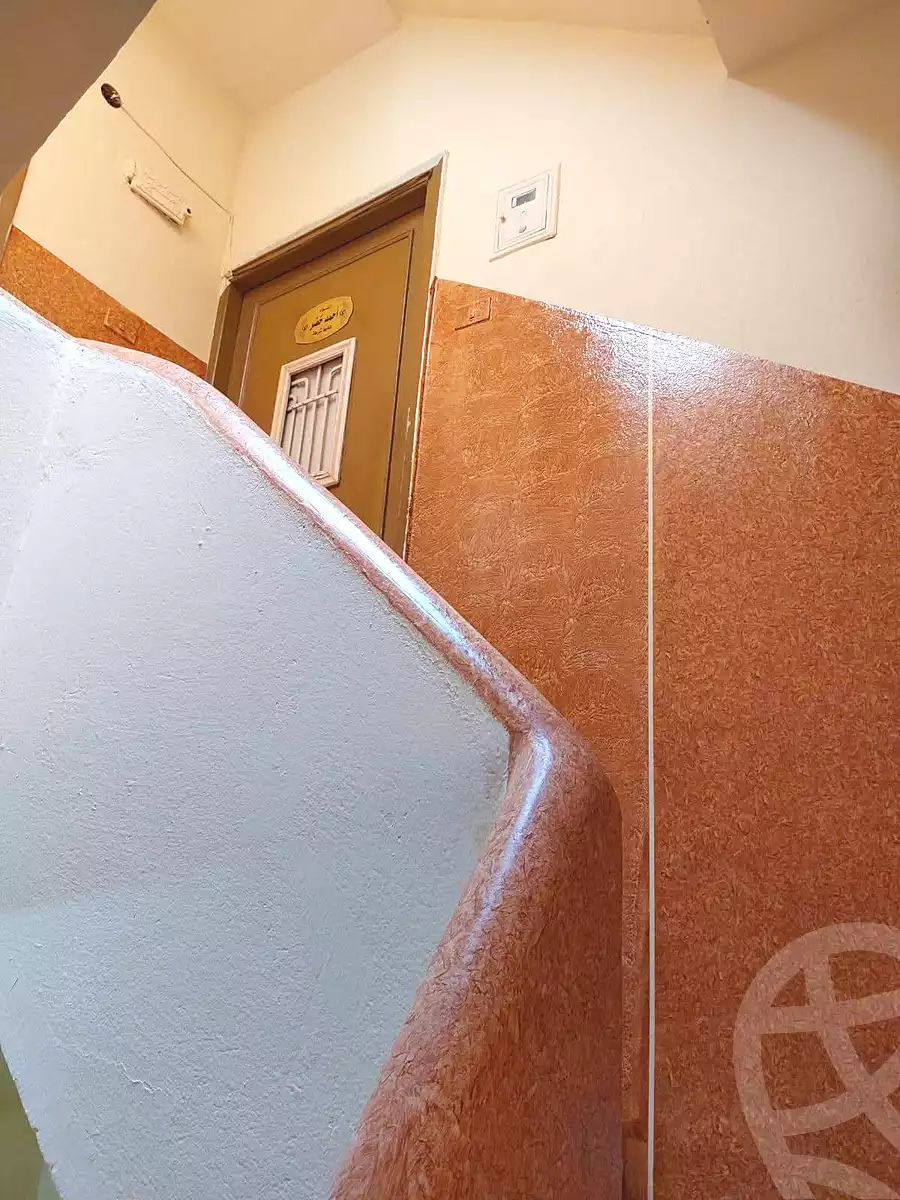 https://aqarmap.com.eg/ar/listing/7211800-for-sale-cairo-el-zawiya-el-hamra