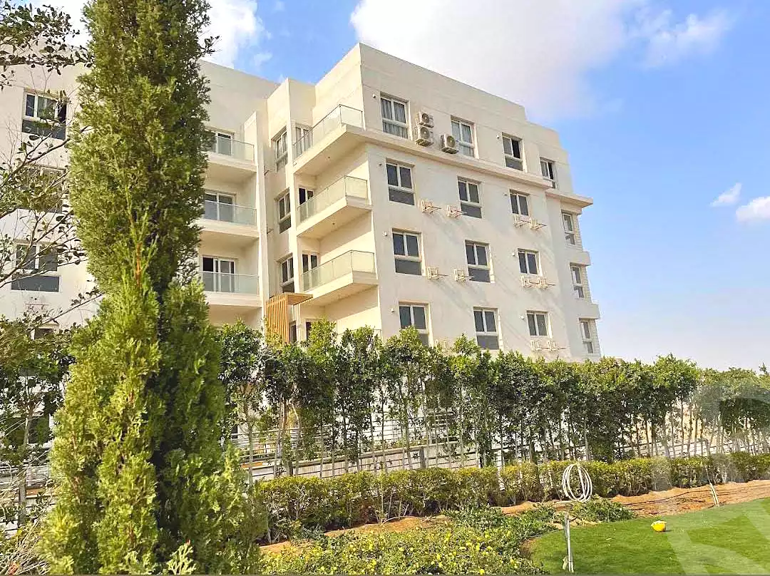 https://aqarmap.com.eg/ar/listing/7212620-for-sale-cairo-new-cairo-compounds-mwntn-fyw-y-syty-club-park-mountain-view-icity